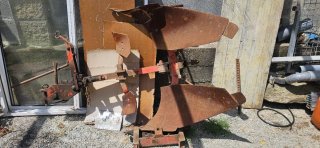 Arado para tractor Pascuali