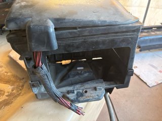 Caja Batería con Fusiblera Seat Ibiza 6L