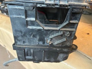 Caja Batería con Fusiblera Seat Ibiza 6L