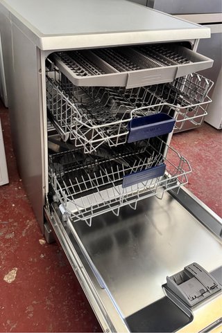 LAVAVAJILLAS SIEMES TRES BANDEJAS EN INOX