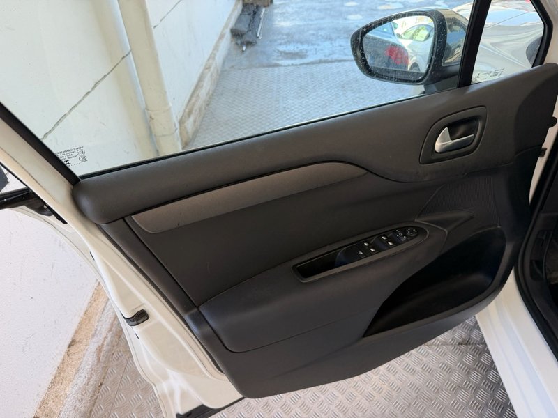 Citroën C4 2016, foto 13