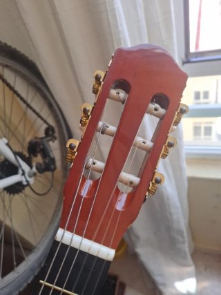 Guitarra Clásica Española marca Victoria