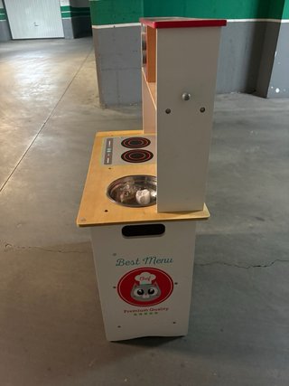 Cocina de madera para niños