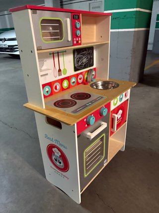 Cocina de madera para niños