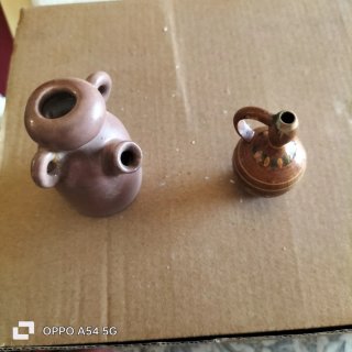 W e V 42. Anfore souvenir terracotta anni 80.