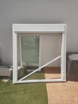 Ventana aluminio Climalit con persiana