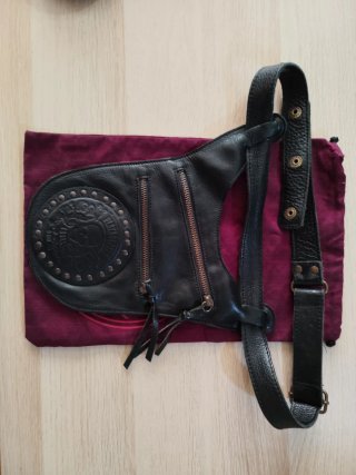 Riñonera Cuero Platadepalo Unisex Negra