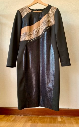 Vestido negro manga larga estampado