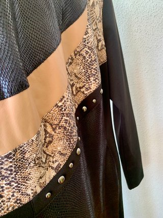Vestido negro manga larga estampado