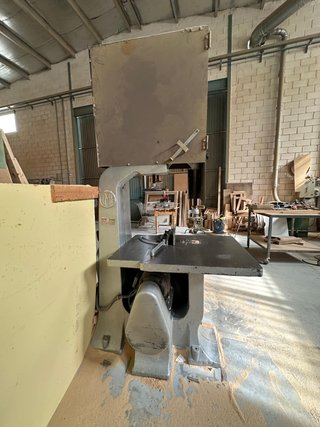 Sierra de cinta para madera