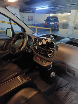 Citroen Berlingo 2013.  Teléfono 641873304