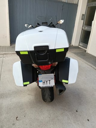 Triumph Trophy 1200 SE Blanca
