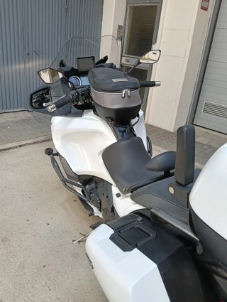Triumph Trophy 1200 SE Blanca