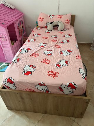 Cama individual con cajones