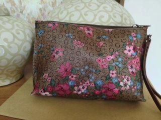 Bolso de mano Guess floral