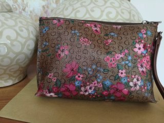 Bolso de mano Guess floral