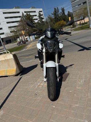 BMW F800R Blanca