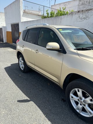 Toyota RAV4 2009