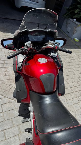 Honda PanEuropean 1300 Roja