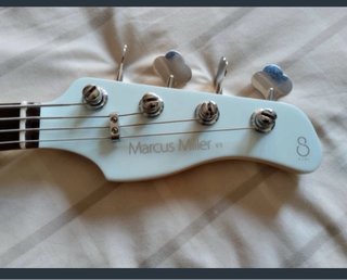 Bajo Marcus Miller V3P