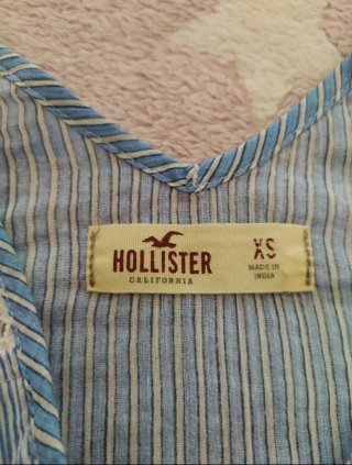 Top Hollister Rayas y Encaje
