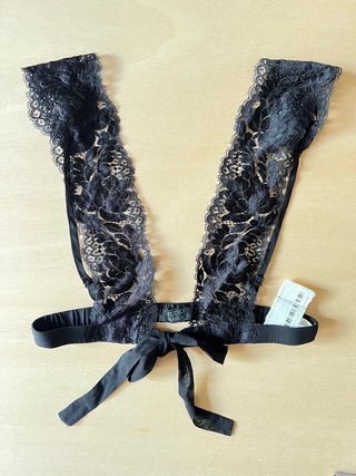 Studio La Perla – Black Lace Bralette – 95% Silk