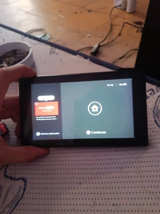 Nintendo Switch Azul y Amarillo