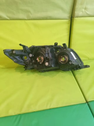Faro Izquierdo Toyota Corolla