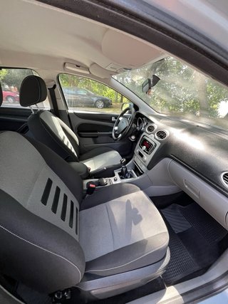 Ford Focus 2010
