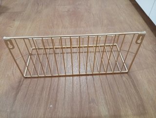 Estantería de ducha dorada