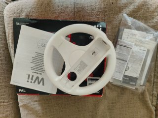 Nintendo Wii Mini Roja + Accesorios