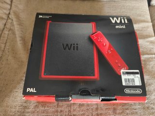 Nintendo Wii Mini Roja + Accesorios