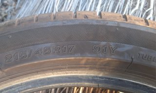 Neumáticos 215/45 R17