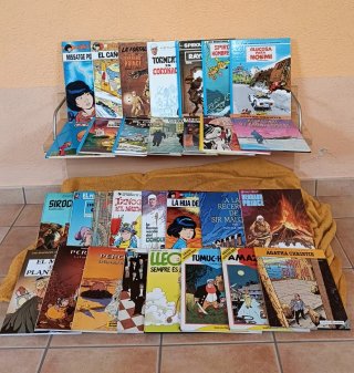 30 cómics (varios autores). Castellano y catalán.