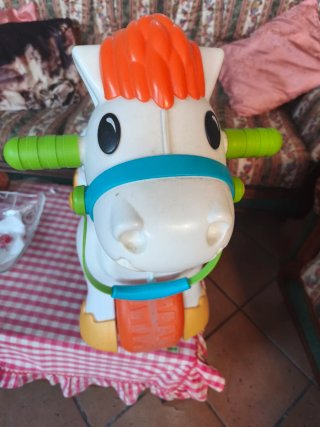 Caballo infantil balancín