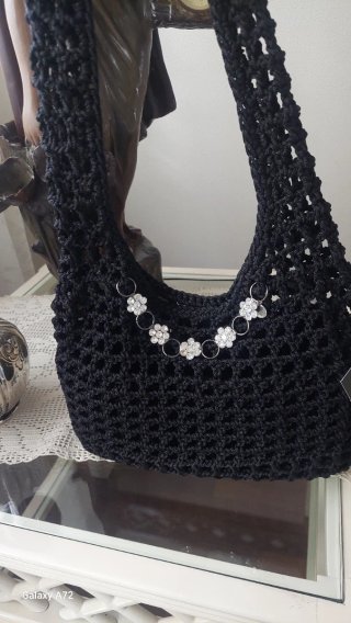 Borsa HOBO a tracolla fatta a mano uncinetto