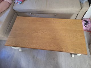 Mesa de comedor con 4 sillas de ratán