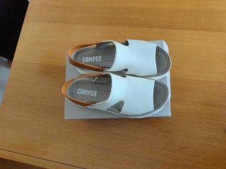 Sandalias Camper Blancas y Marrones
