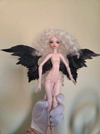 Muñeca ángel articulada. Impresa en 3D.