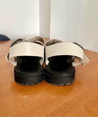 Sandalias cangrejeras blancas UNISEX