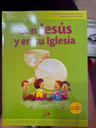 Con Jesús y en su iglesia 2 - Libro del niño In...