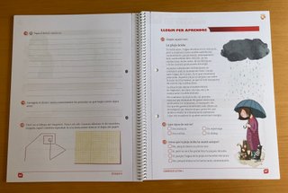 Libros de Catalán. 5º Primaria. Sin estrenar.