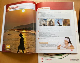 Libros de Catalán. 5º Primaria. Sin estrenar.