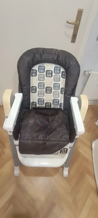 Trona Inglesina Gusto Plegable Regulable