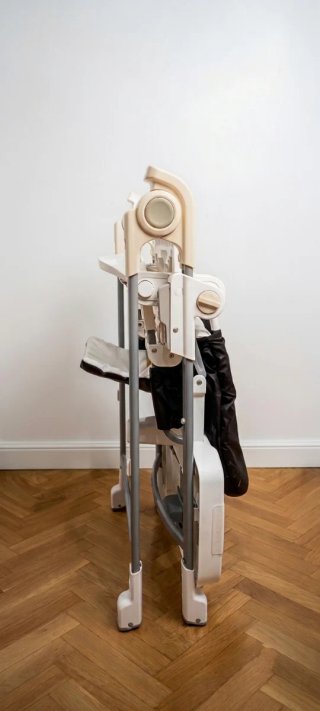 Trona Inglesina Gusto Plegable Regulable