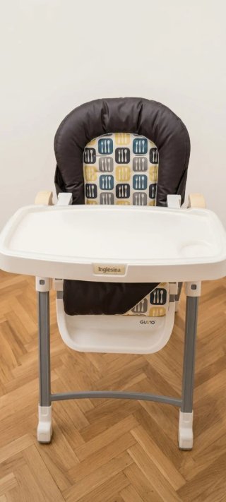 Trona Inglesina Gusto Plegable Regulable