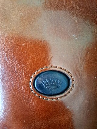 Portafoglio in pelle marrone