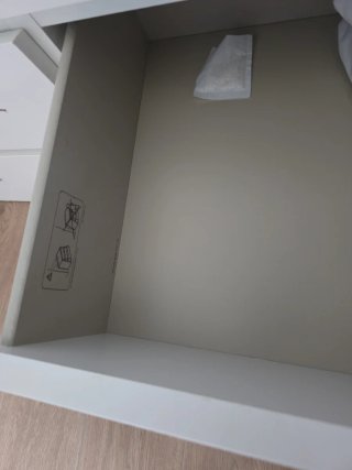 Cómoda blanca