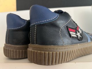 Zapatos casuales niño azul marino
