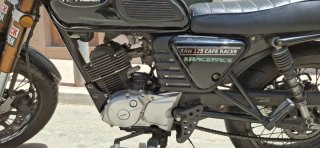 Hanway RAW cafee racer 125 Naked Negra